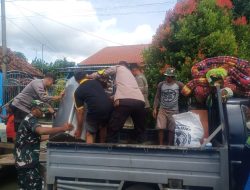 Polsek Way Bungur Salurkan Bantuan Sosial kepada Warga Terdampak Banjir di Desa Tanjung Tirto
